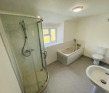 2 bedroom semi-detached house to rent - Photo 6