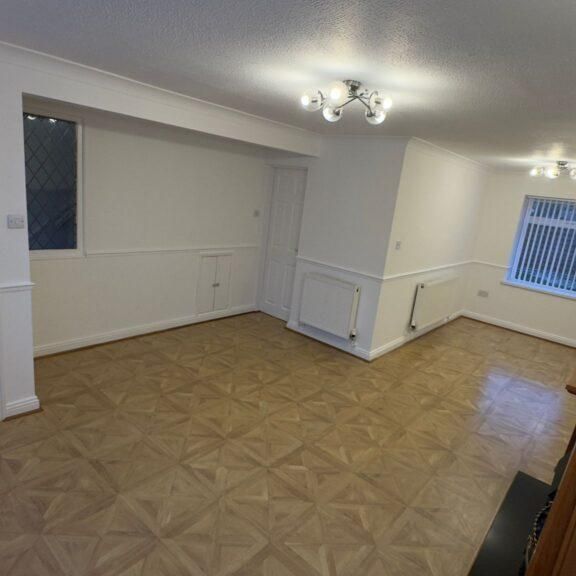 3 bedroom semi-detached house to rent - Photo 1
