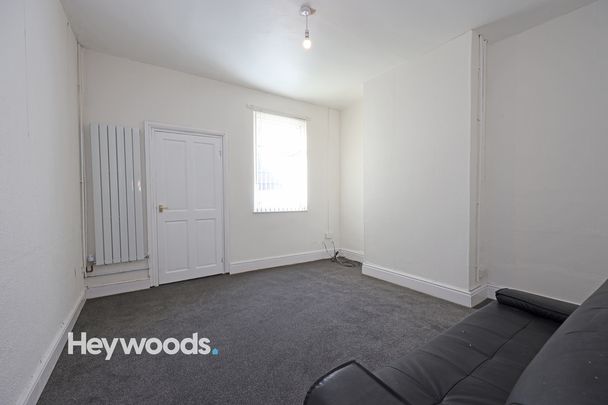 3 bed terraced house to rent in Newcastle Street, Newcastle-under-Lyme, Staffordshire - Photo 1