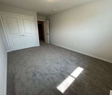 For Lease - 75 Hillcrest Road Unit# Upper, Port Colborne, Ontario - Photo 4