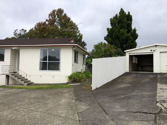 Charming 3BR Home - Photo 1
