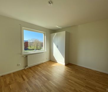 Hjelmarsrörsgatan 34 - Photo 2