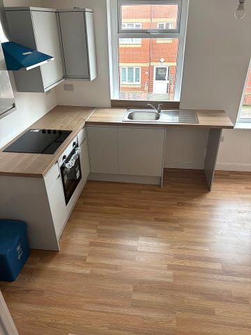 £1,250 PCM, Newly Refurbished Two/Three Bedroom Duplex in Broadway, Adamsdown, Cardiff, CF24 1QF - Photo 5