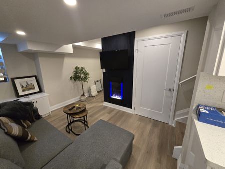 For Lease - 1412 Rose Way Unit# Bsmt., Milton, Ontario - Photo 4