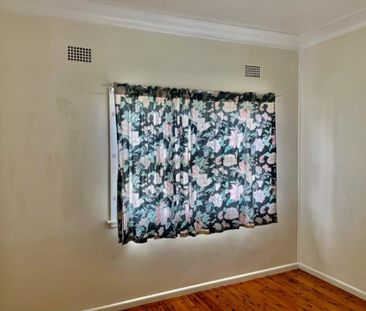 Fully Renovated House - Photo 6