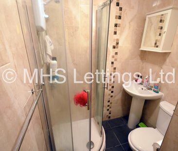 4 Bedroom Mid Terraced House for rent in Mayville Street - Photo 1