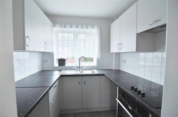 Hawthorn Rise, Stroud, Gloucestershire, GL5 - Photo 1