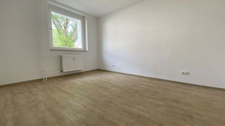 *** Attraktive 2-Zi.-Whg. mit Duschbad in Schlossparknähe! *** - Photo 2