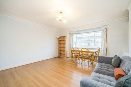 3 bedroom flat to rent - Photo 2