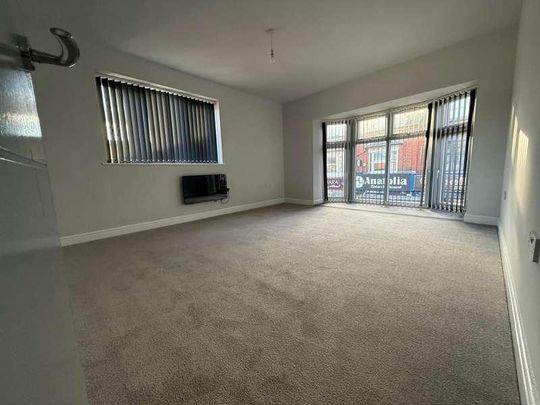 Bearwood Road, Smethwick, B66 - Photo 1