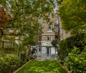Traditional townhouse in the heart of Kensington - Photo 6