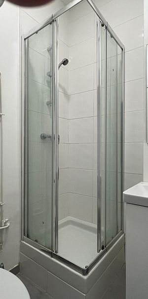 Studio paris 10ème 15.56 m2, - Photo 1