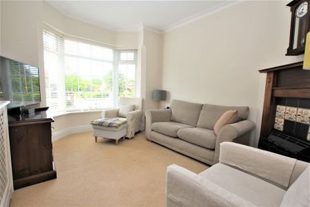 3 Bedroom Semi-Detached House, Chester - Photo 2