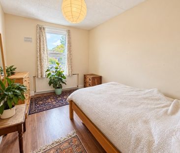 1 Bed Flat, Vale Road, N4 - Photo 5