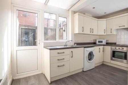 144 Greenville Road, Belfast, BT5 5JY - Photo 2