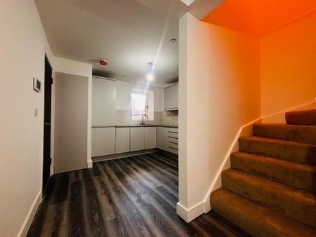 2 bedroom flat to rent - Photo 4