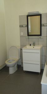 Location Appartement 2 pièces 37m² NOGENT LE ROI 28210 - Photo 4