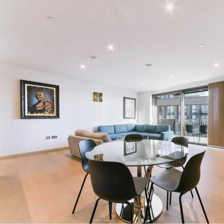 2 bedroom flat to rent - Photo 1