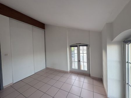 Location Appartement 2 pièces 49m² CASTELNAUDARY 11400 - Photo 3