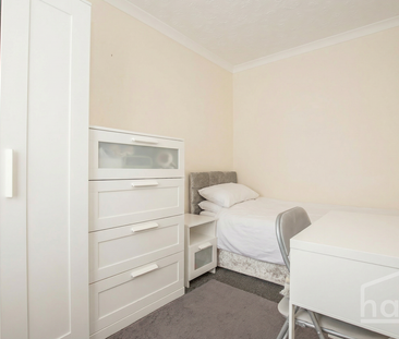 5 bedroom house to rent - Photo 4