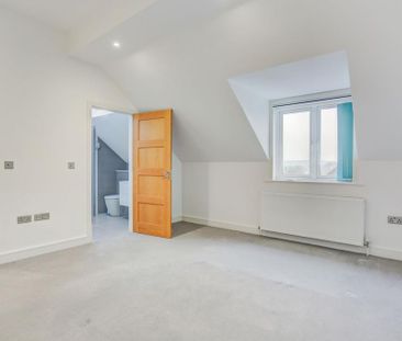 4 bedroom detached house to rent - Photo 6