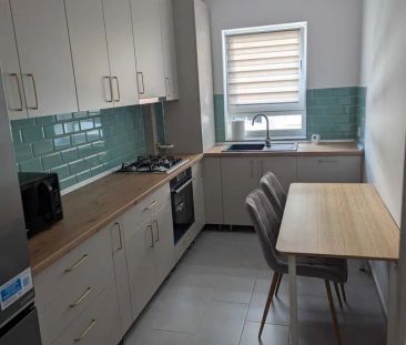 Apartament cu 2 camere, Maurer Villas, Tractorul , Brașov - Fotografie 2
