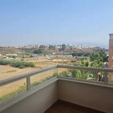 Alquiler de piso en Calle Mar Egeo - Photo 1