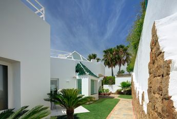 Villa with Sea Views for Rent in La Quinta Golf