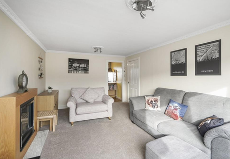 2 bedroom flat to rent - Photo 2