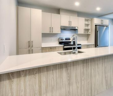 CONDO 5 1\2 FLAMBANT NEUF + 5 ÉLECTRO INCLUS + GRAND BALCON + STATI... - Photo 4