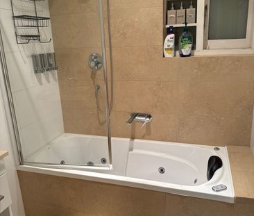 Croydon Park - Photo 2