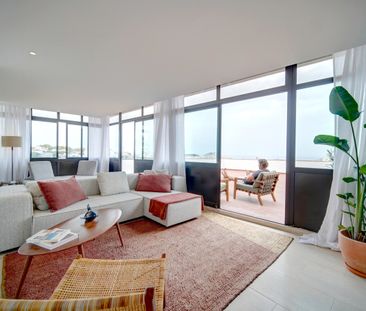 Apartamento T1 com Terraço e Vista Mar no Estoril - Photo 2