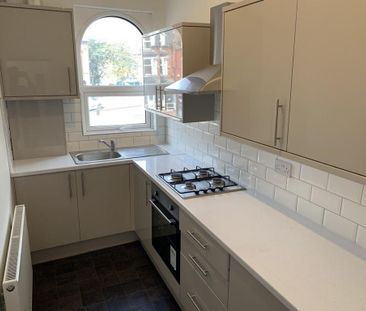 2 bedroom flat to rent - Photo 6