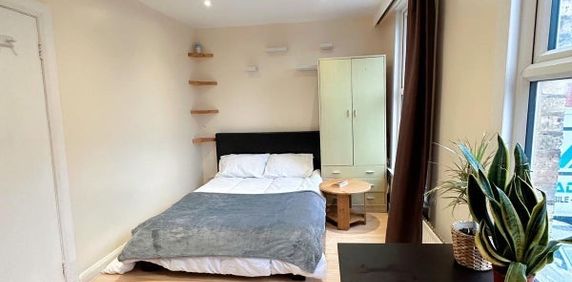 Room in a Shared Flat, Canada Water, SE16 - Photo 2