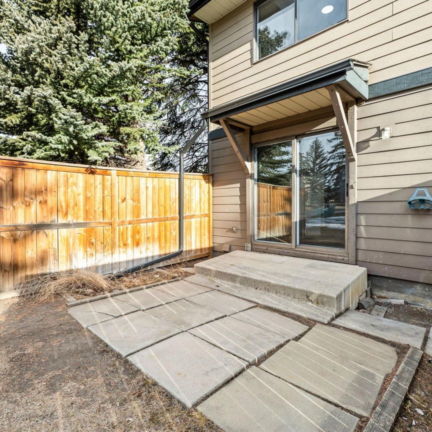 Beddington Heights Village - Photo 1