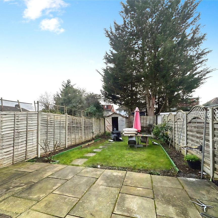 Priory Road, Hounslow, Middlesex, TW3 2RA - Photo 1