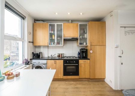 Ferndale Road, SW4 7RN, London - Photo 5