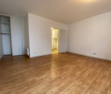 Location Appartement 1 pièce 30m² ORLEANS 45000 - Photo 2