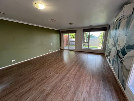 16 Audrey Cahn Street, Macgregor ACT 2615 - House For Rent | Domain - Photo 1