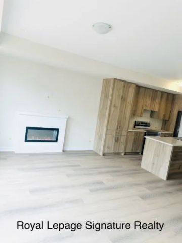 Condo Townhouse For Lease | W9244379 - Photo 5