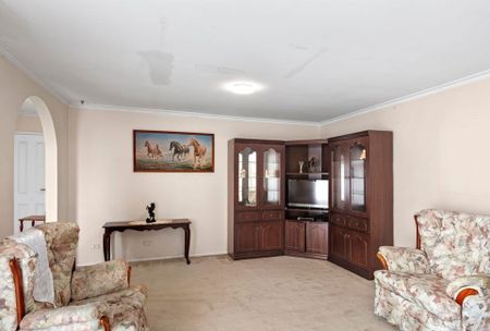 Classic Family Home in a Great Location - Photo 4