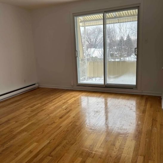 131 Boul. Lacombe, app.7, J5Z 3C4, Repentigny - Photo 1