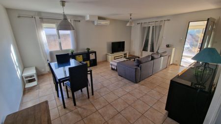 À LOUER VITROLLES GARE bail 1 an Villa meublée avec véranda, jardin et grand garage, - Photo 3