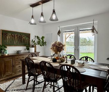 4 bedroom detached house to rent - Photo 5