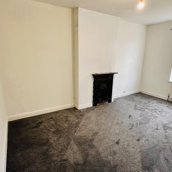 4 bedroom terraced house to rent - Photo 1