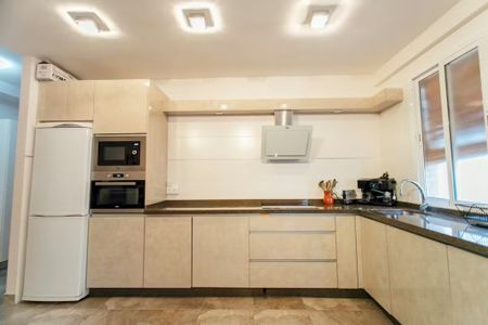 Calle Conde de Cifuentes, Sevilla, Andalusia 41004 - Foto 5