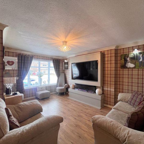 2 bedroom property to rent - Photo 1