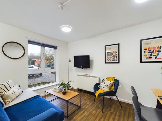 4 bedroom house to rent - Photo 1
