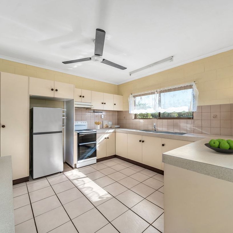Low Set House - Mourilyan - Photo 1