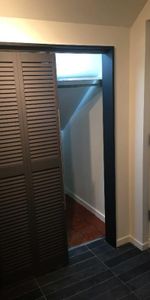 Logement 3 1/2 dans Triplex Moderne - Photo 4